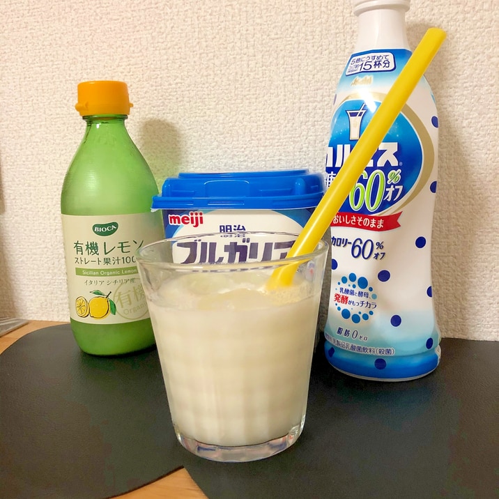 ヨーグルトとカルピスとレモン汁で作るラッシー レシピ 作り方 By まかろん 楽天レシピ ヨーグルトとカルピスとレモン汁で作るラッシー レシピ 作り方 By まかろん 楽天レシピ